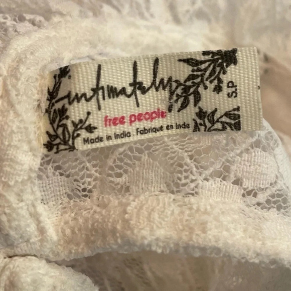 Free People Intimately Goldie White Ivory Ruffle Lace Bodysuit Tank Top - Picture 2 of 13